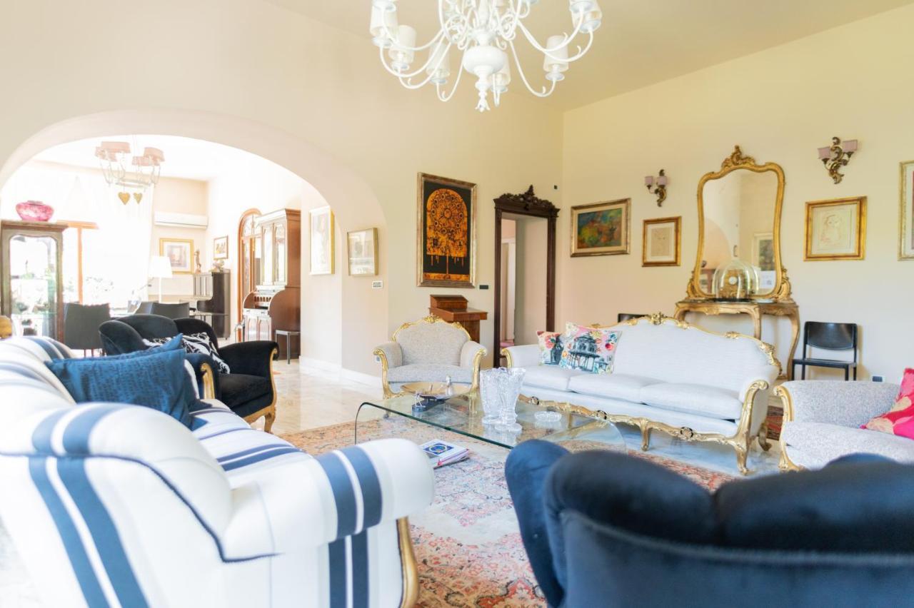 Villa Luisa บารี ภายนอก รูปภาพ