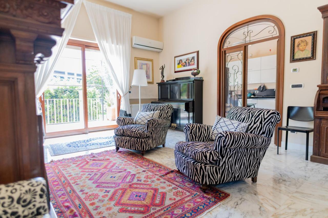 Villa Luisa บารี ภายนอก รูปภาพ