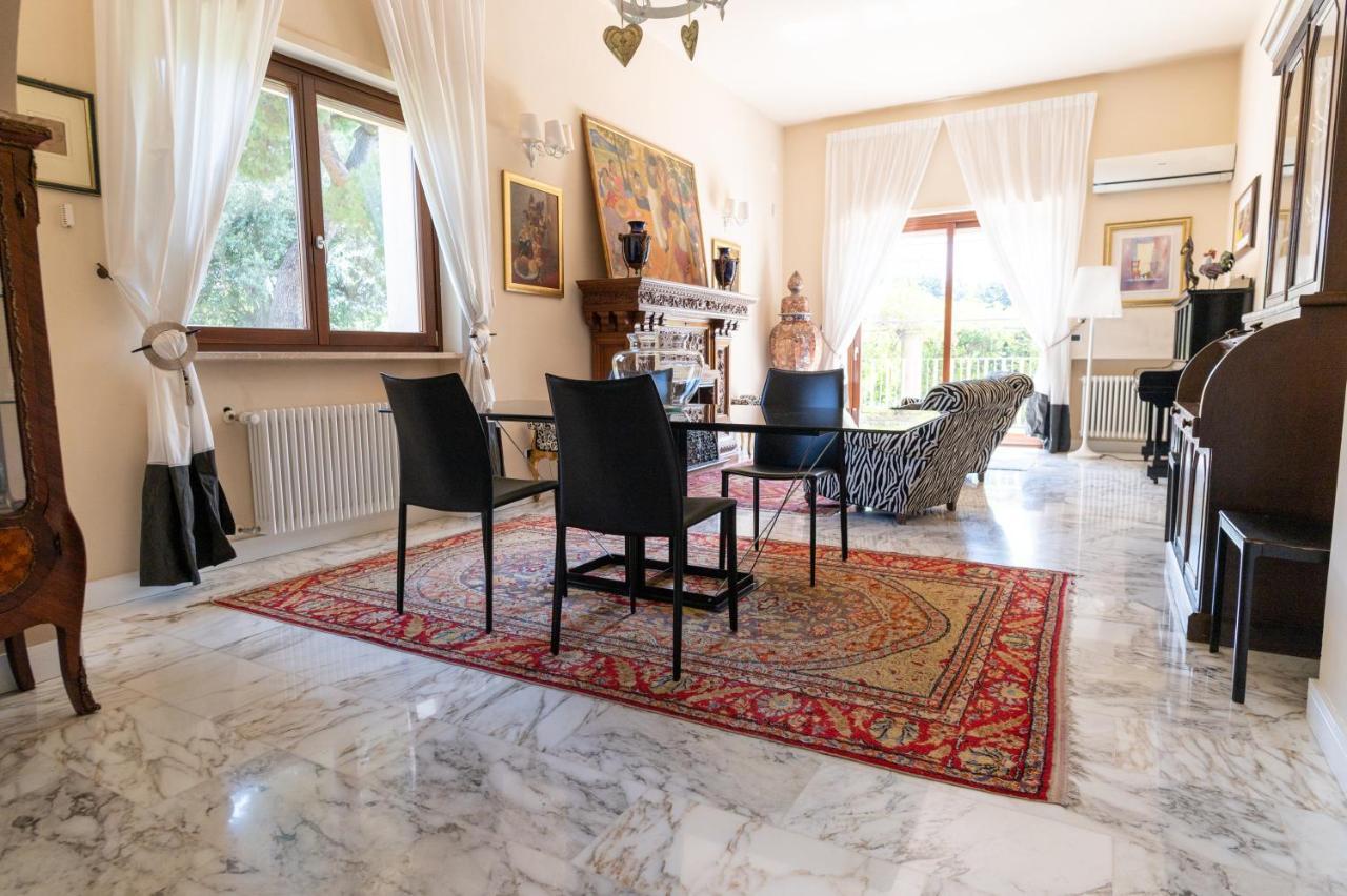 Villa Luisa บารี ภายนอก รูปภาพ