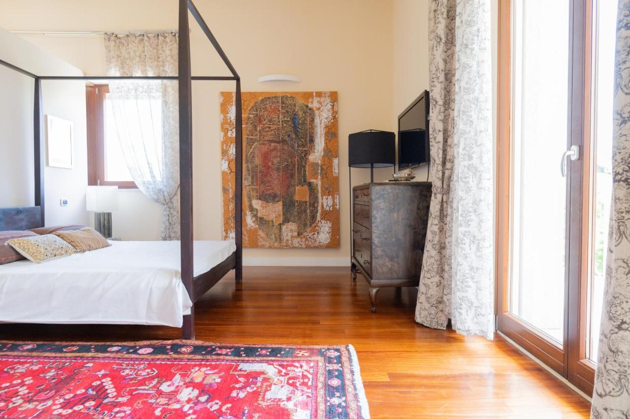 Villa Luisa บารี ภายนอก รูปภาพ