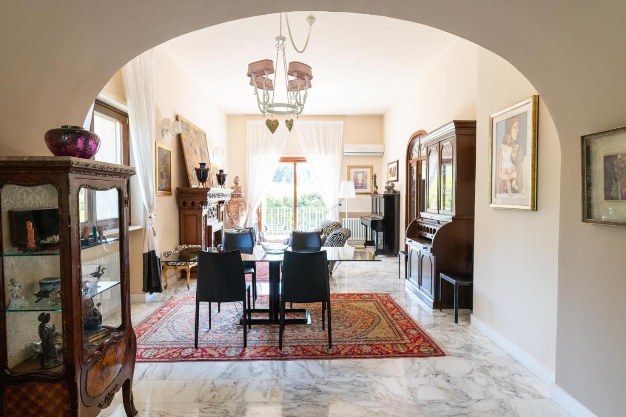 Villa Luisa บารี ภายนอก รูปภาพ