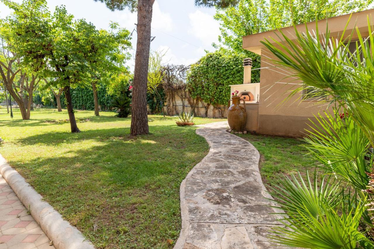 Villa Luisa บารี ภายนอก รูปภาพ